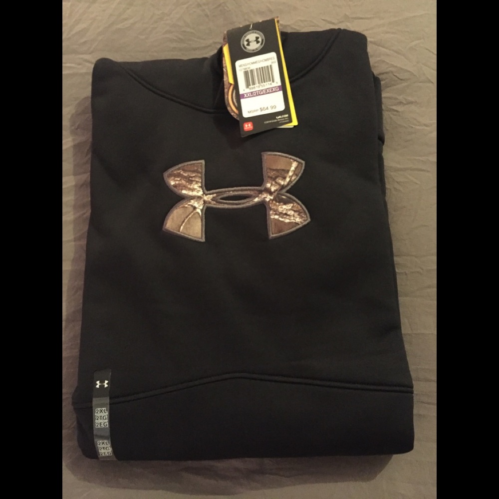 Men’s Under Armour hoodie NWT
